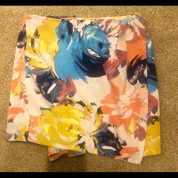 Colorful skort - Picture 2 of 4